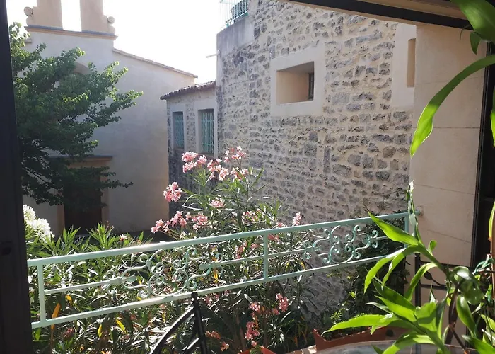 Presbytere Du 12 Eme Siecle * Orthoux-Serignac-Quilhan